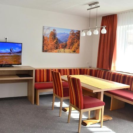 Appartements Kroner Nauders Buitenkant foto