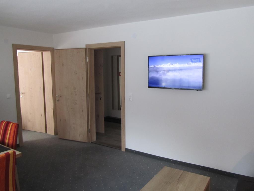 Appartements Kroner Nauders Buitenkant foto