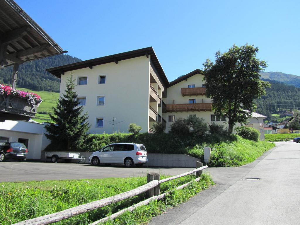 Appartements Kroner Nauders Buitenkant foto