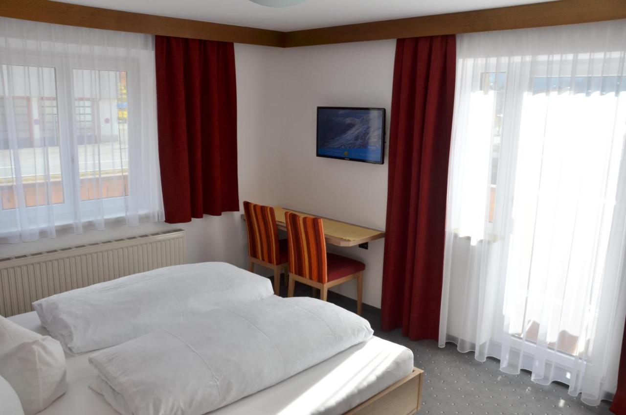 Appartements Kroner Nauders Buitenkant foto