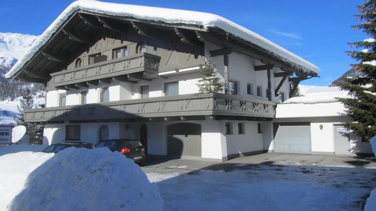 Appartements Kroner Nauders Buitenkant foto